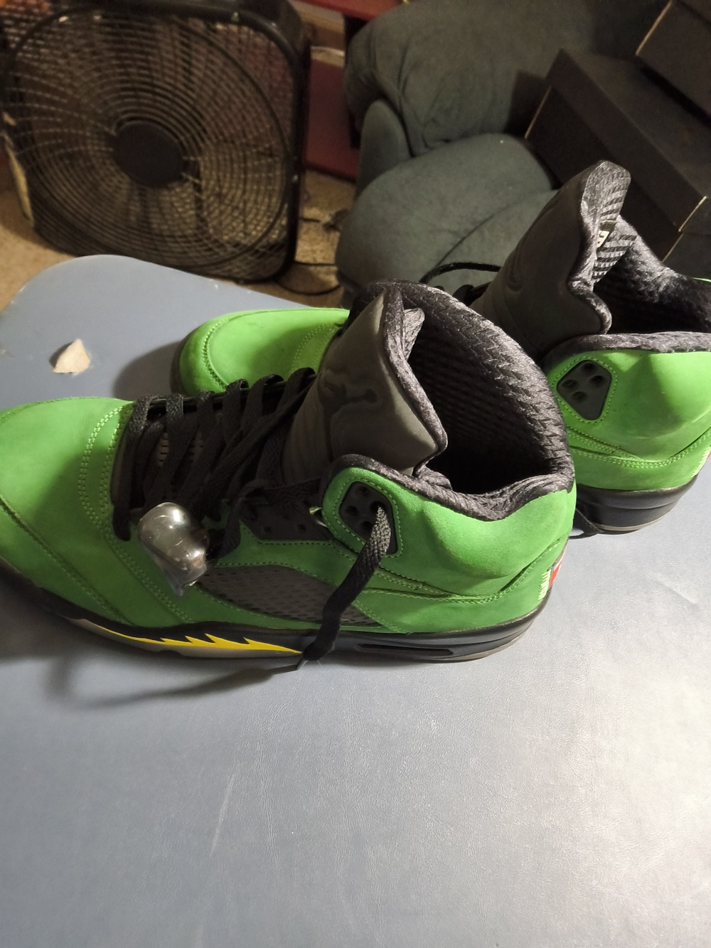 Jordan 5 "Oregon", Size 11m, Men's Retro Basketball Shoes in Green - Picture 4 of 7